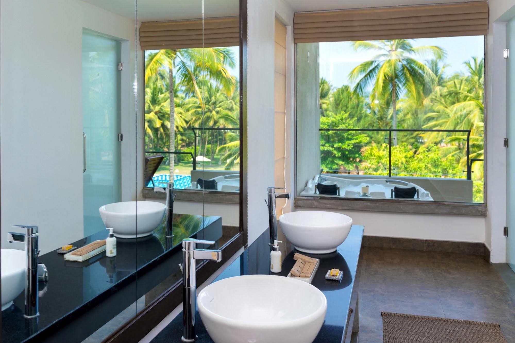 Taprobana By Leisure Resort 5*