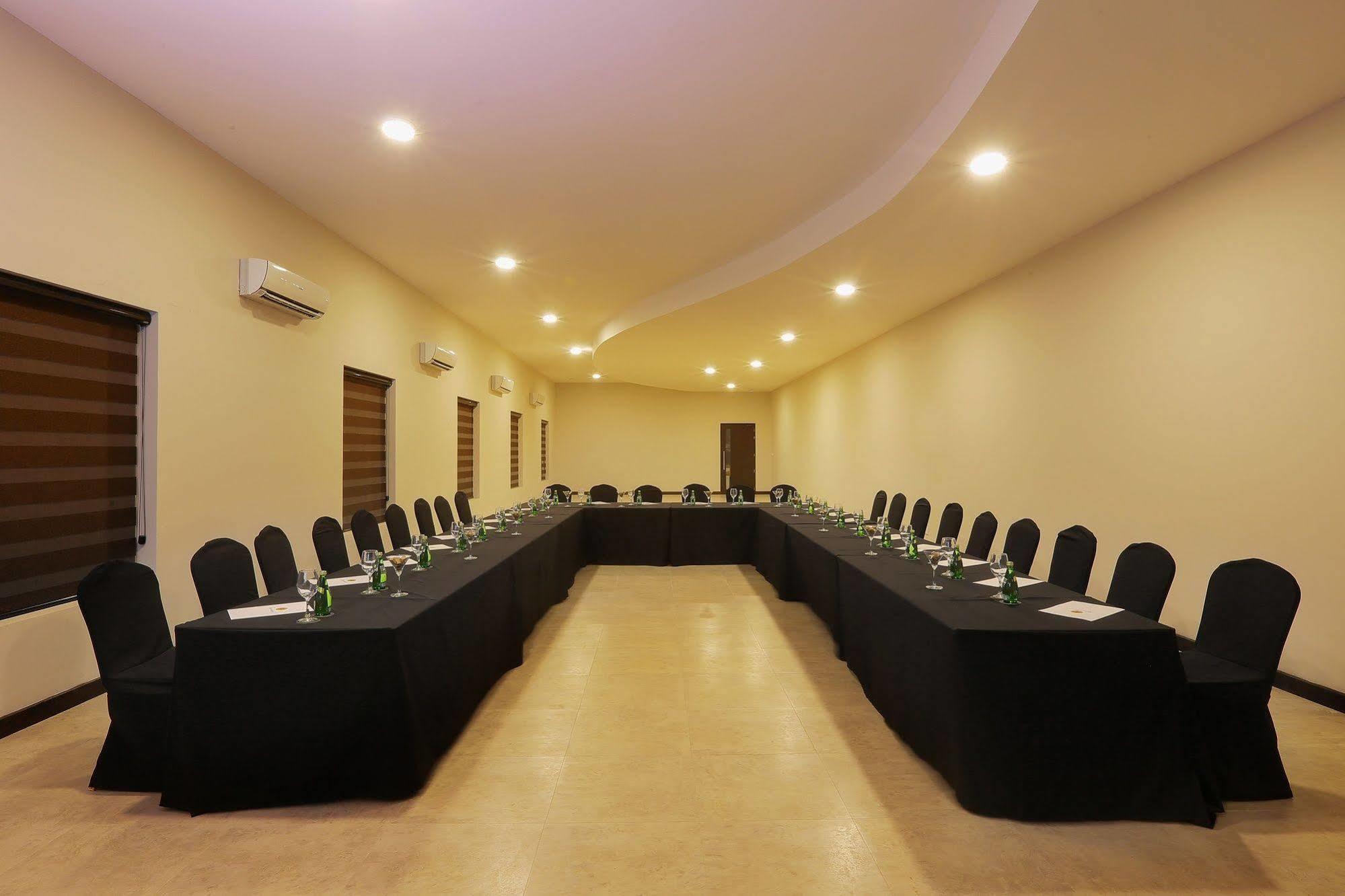 Resort Taprobana By Leisure 5*